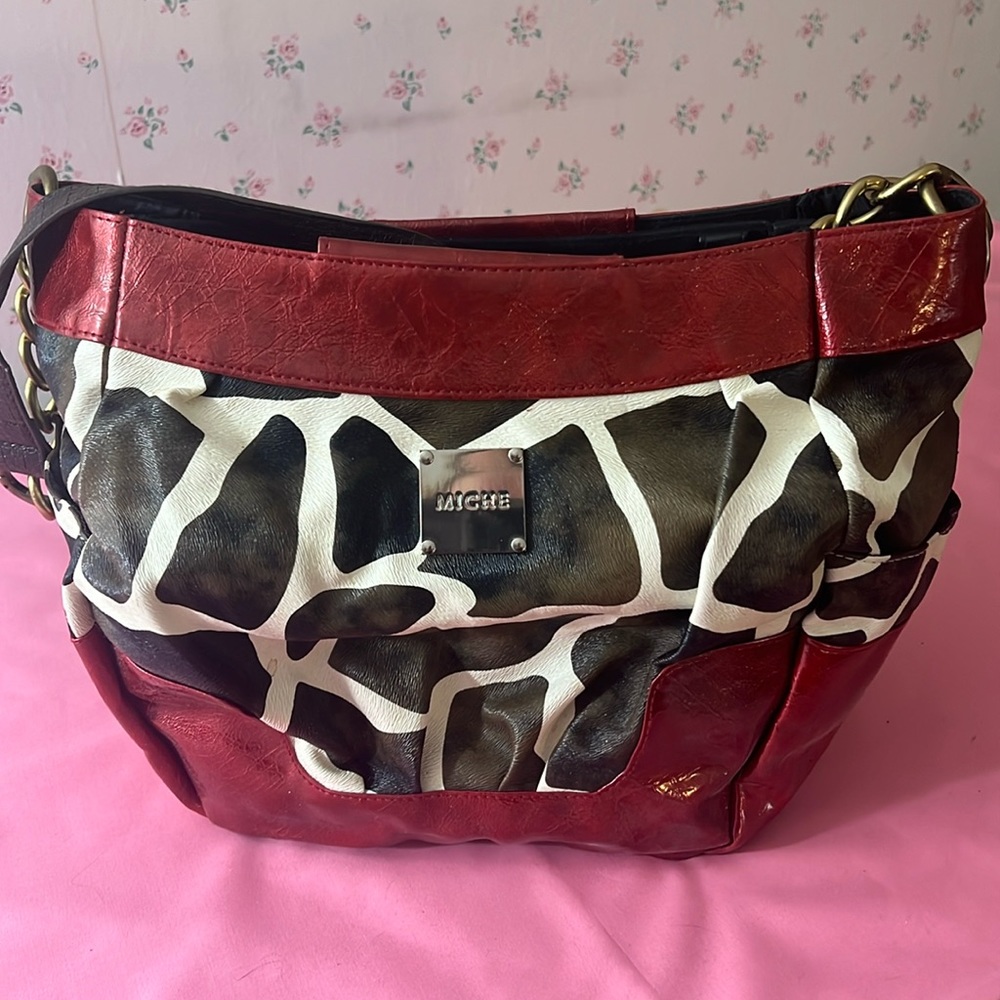 Niche classic removable interchangeable magnetic liner handbag